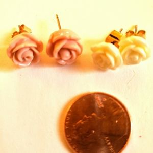Bundle of 2 pair of resin rose stud earrings